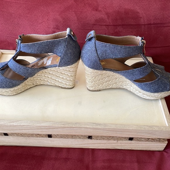 Wedge heel denim look size 8 - Picture 2 of 5